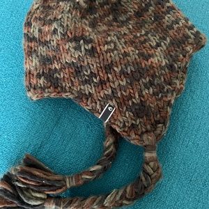 Vintage Nixon Camo Colored  Ski hat with braids